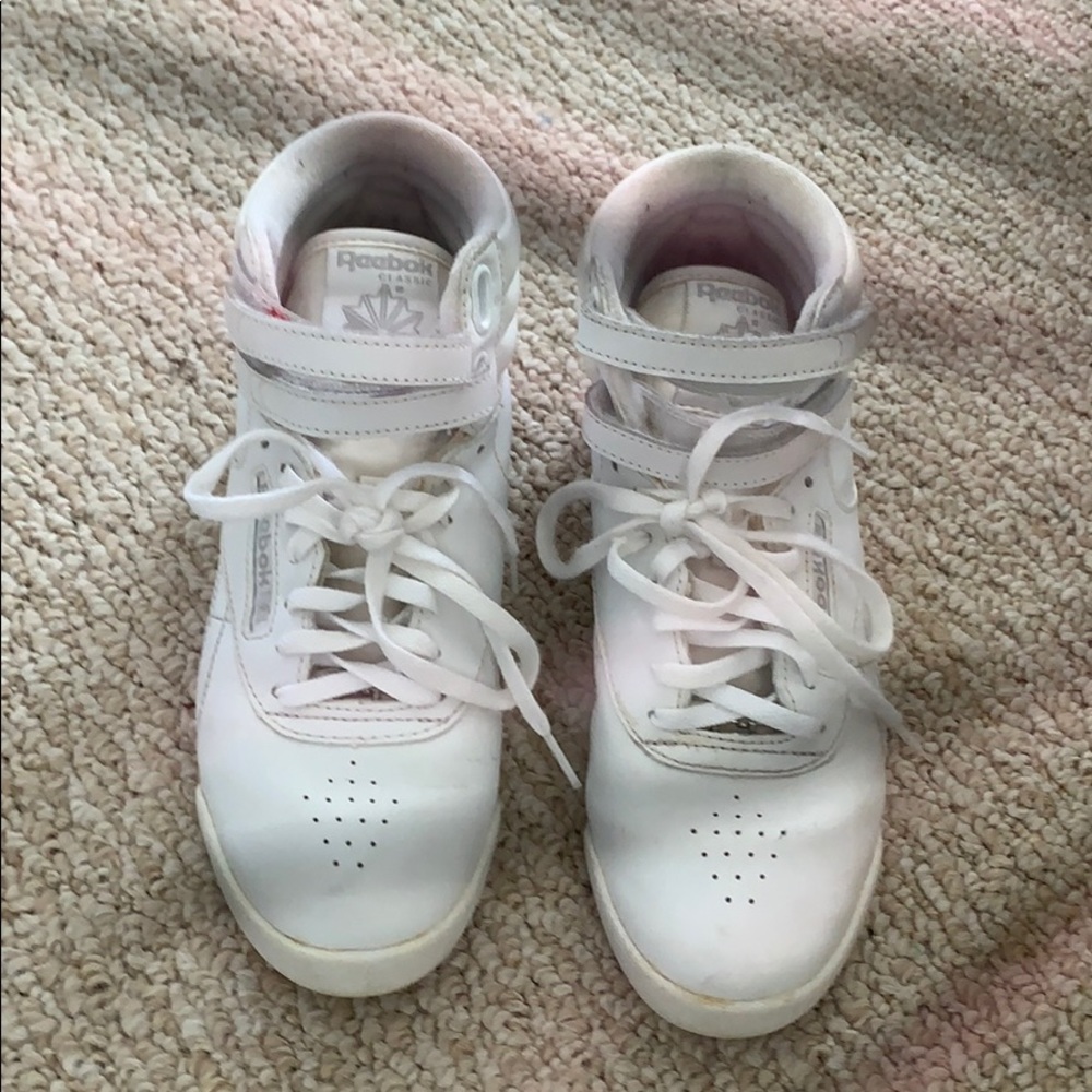 White Reebok sneakers classic